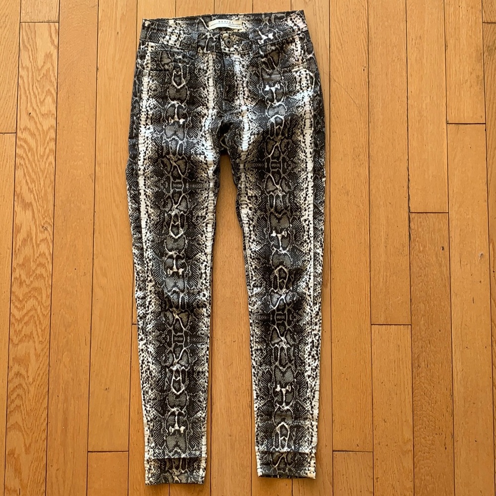 🎉HOST PICK🎉 Redial Premium Denim Collection Snakeprint Skinny Jeans